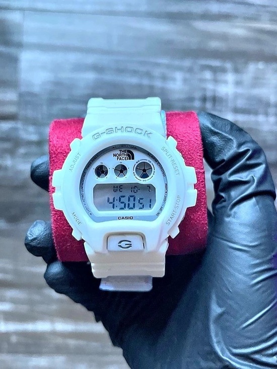 Supreme Other - Supreme G-Shock x The North Face x Supreme White Digital Watch Brand New